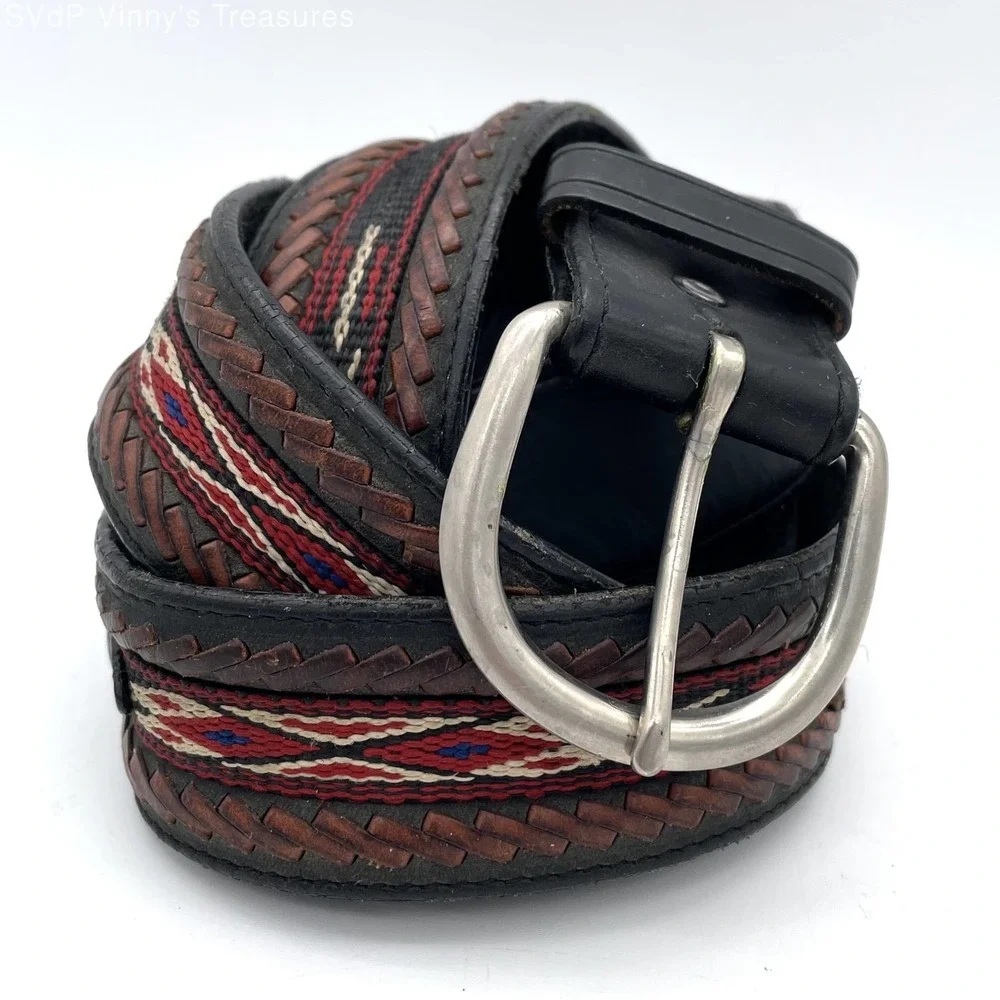 VTG Silver Creek Classics 100% Genuine Leather Canvas Native Print Unisex Belt